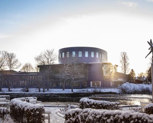 Gävle konserthus en solig vinterdag - foto Erik Larsson