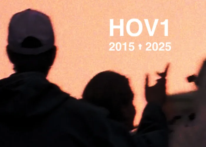 Hov1